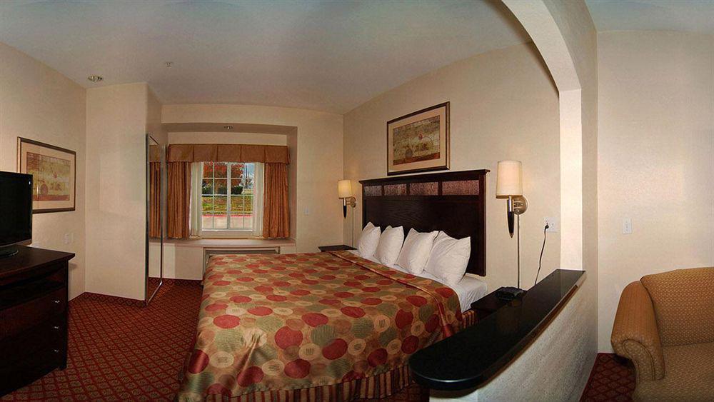 Best Western Roanoke Inn & Suites Exterior foto